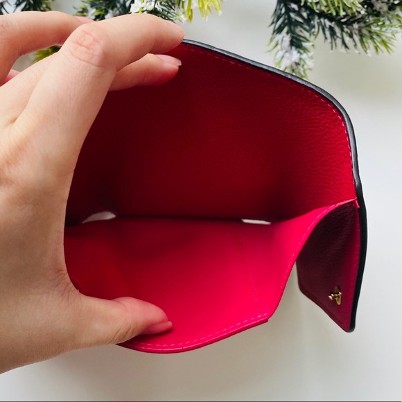 Louis Vuitton Victorine Wallet - Picture 2 of 9